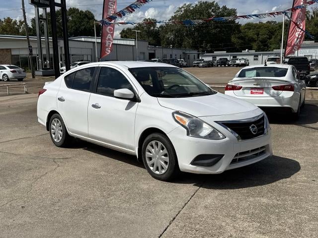 2016 Nissan Versa SV
