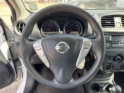 2016 Nissan Versa SV