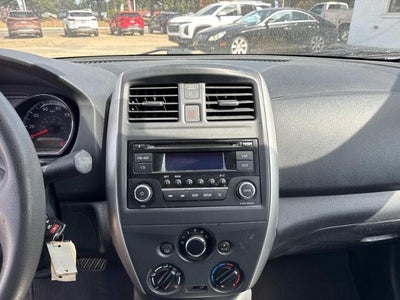 2016 Nissan Versa SV