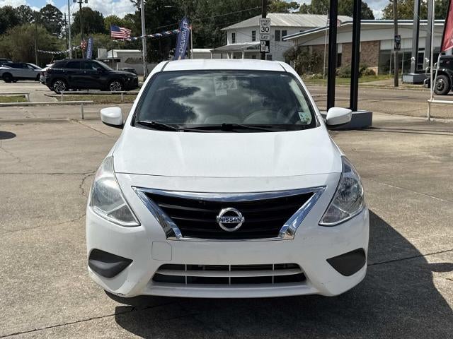 2016 Nissan Versa SV