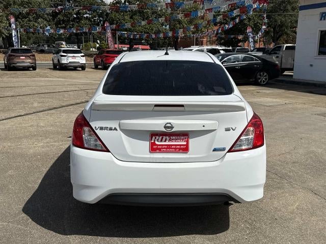 2016 Nissan Versa SV