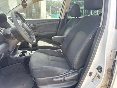 2016 Nissan Versa SV