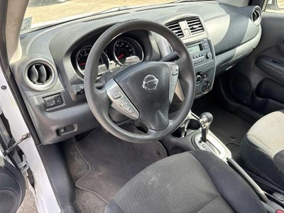 2016 Nissan Versa SV